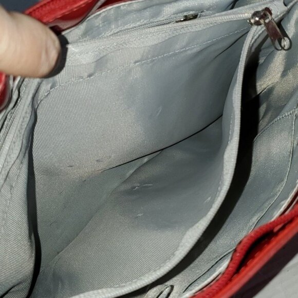 Beijo Head Over Heels Red Patent Leather Bag Tote Shoulder Handbag Purse Women's - Picture 13 of 16